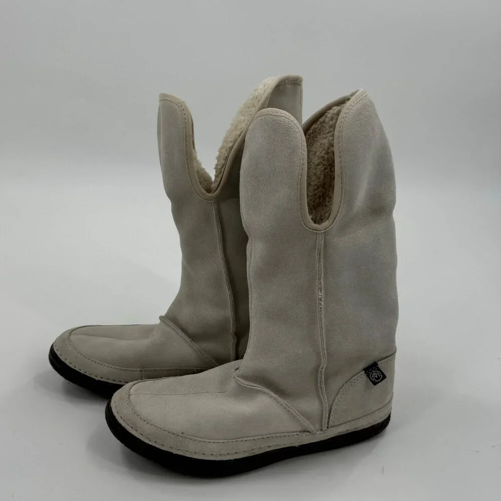 Crocs Ocean Minded Womens Winter Boots Faux Fur Lined Size 5 US / 35 EU